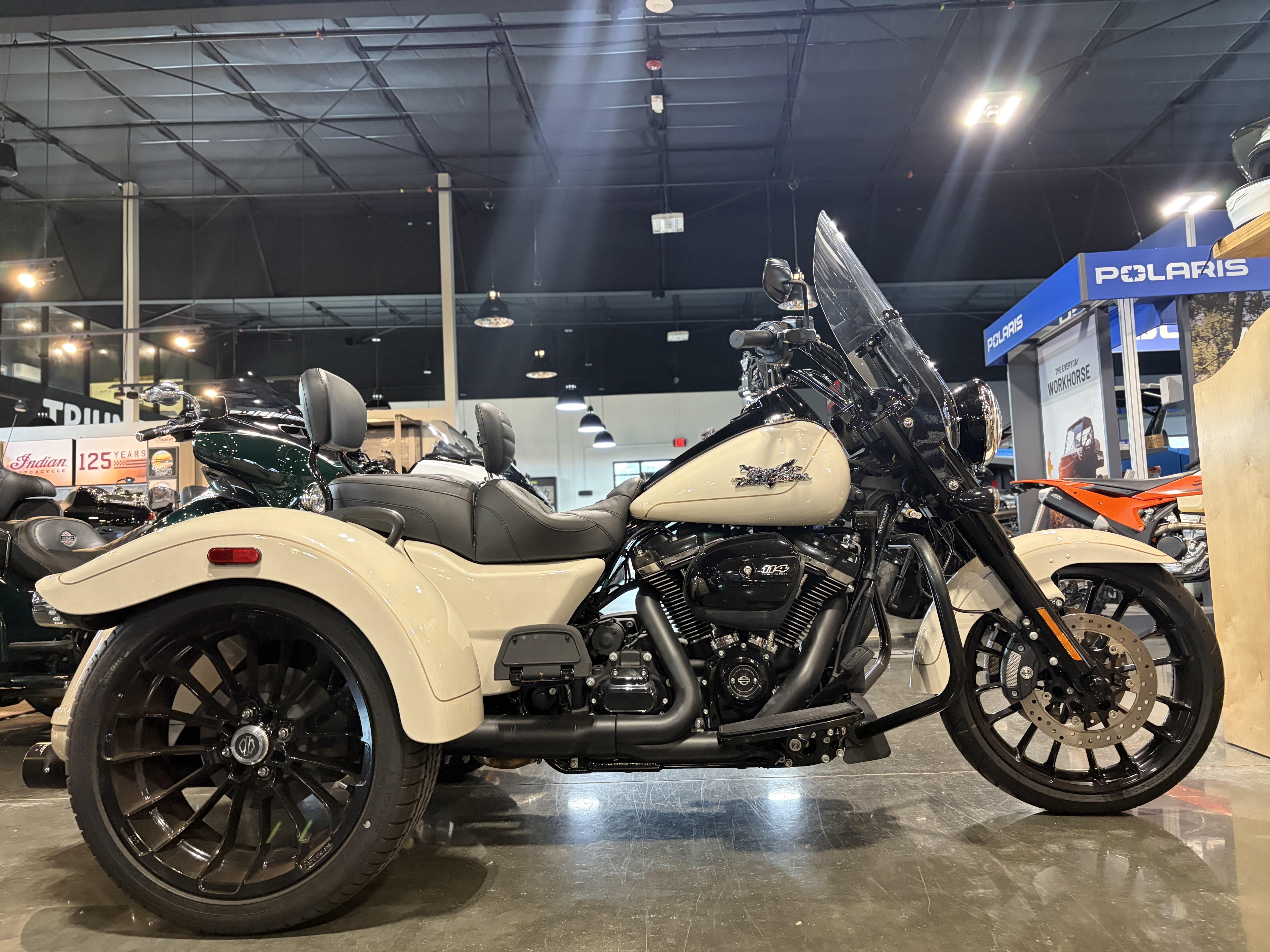 2023 HARLEY Freewheeler