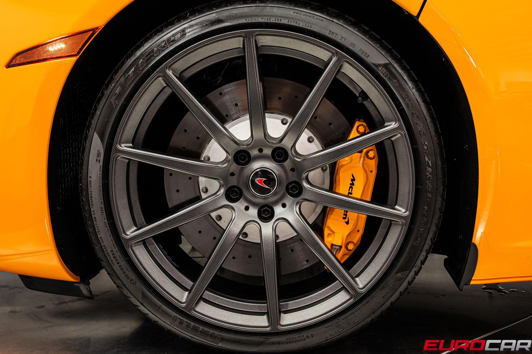 2013 McLaren MP4-12C Spider *ONLY 901 MILES * CARBON STEERING WHEEL*Image 21