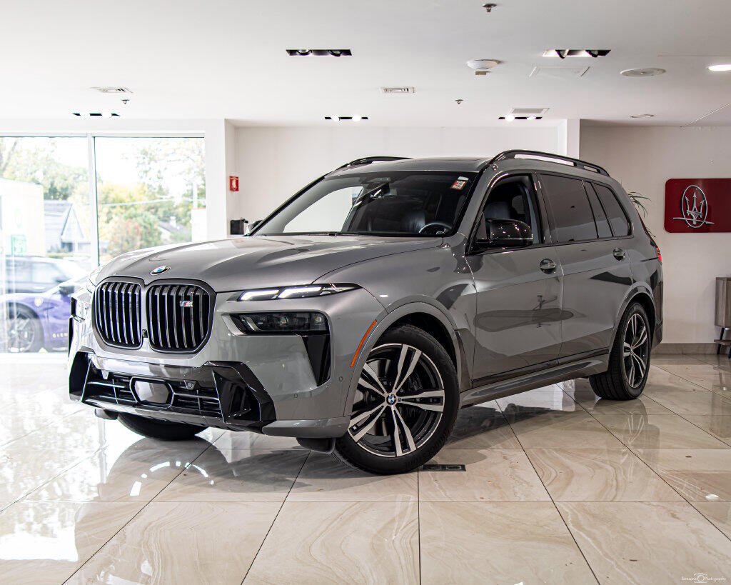 2025 BMW X7 M60i