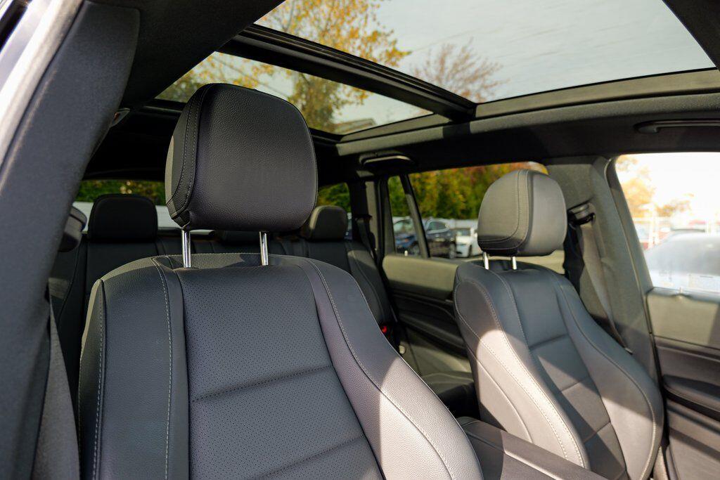 2025 Mercedes-Benz GLS Base - Photo 39