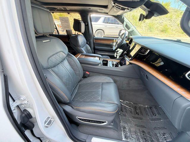 2022 Jeep Grand Wagoneer Series III - Photo 42