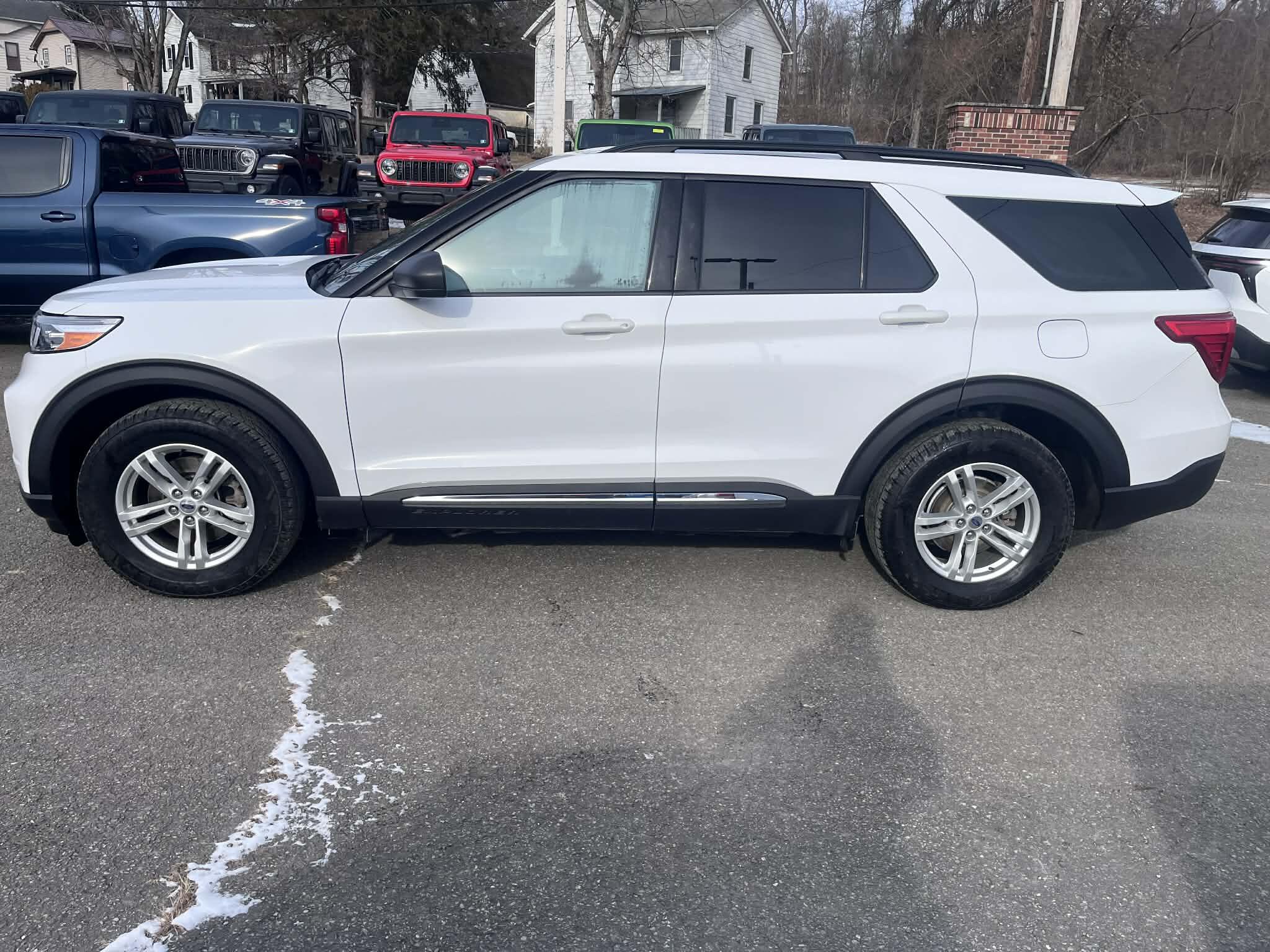 2020 Ford Explorer XLT - Photo 11