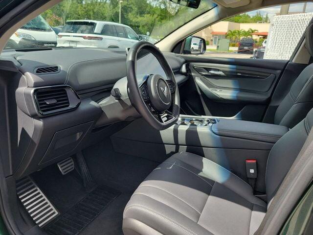 2023 VinFast VF 8 ECO - Photo 13