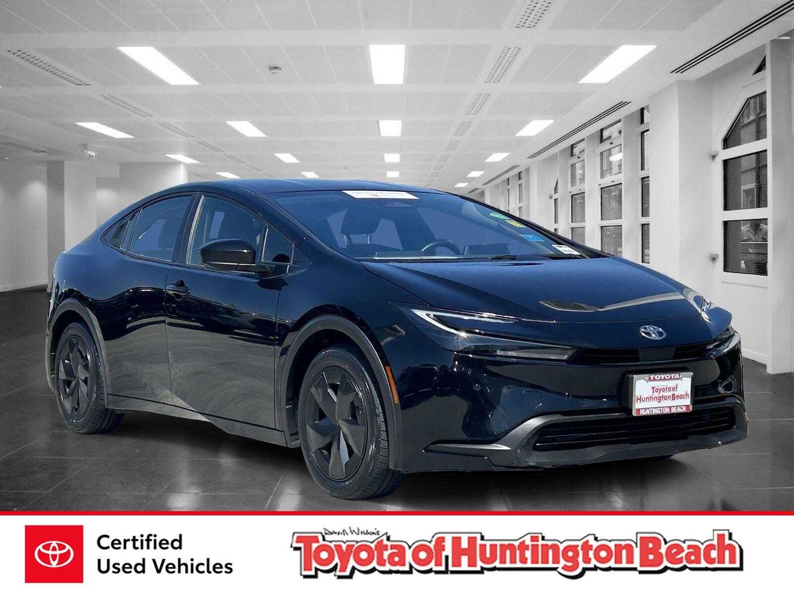 2025 Toyota Prius LE