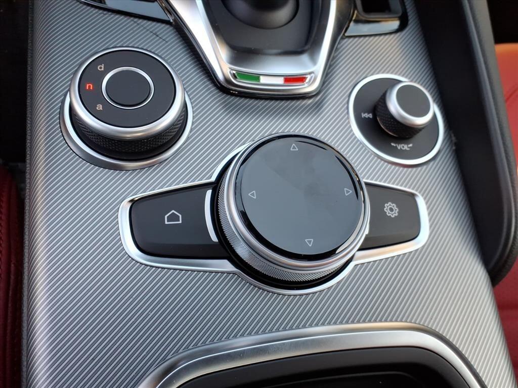 2026 Alfa Romeo Giulia Base - Photo 21