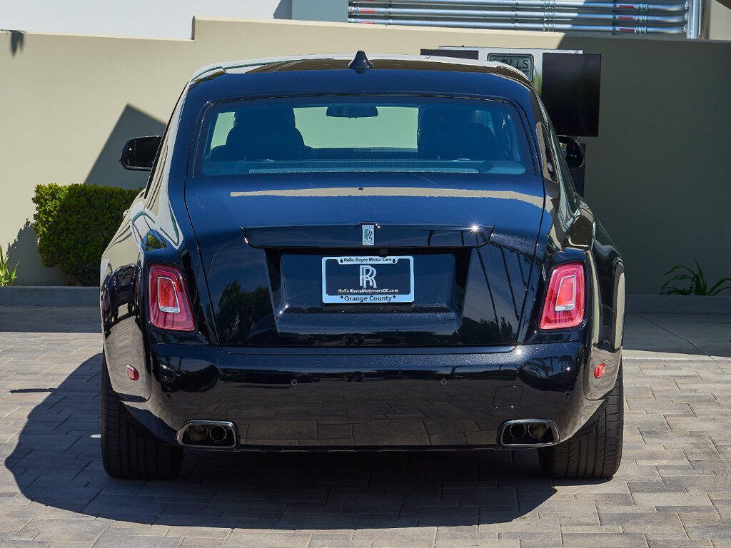2026 Rolls-Royce Phantom Base - Photo 8