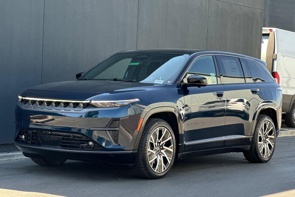 2025 Jeep Wagoneer S Limited - Photo 8