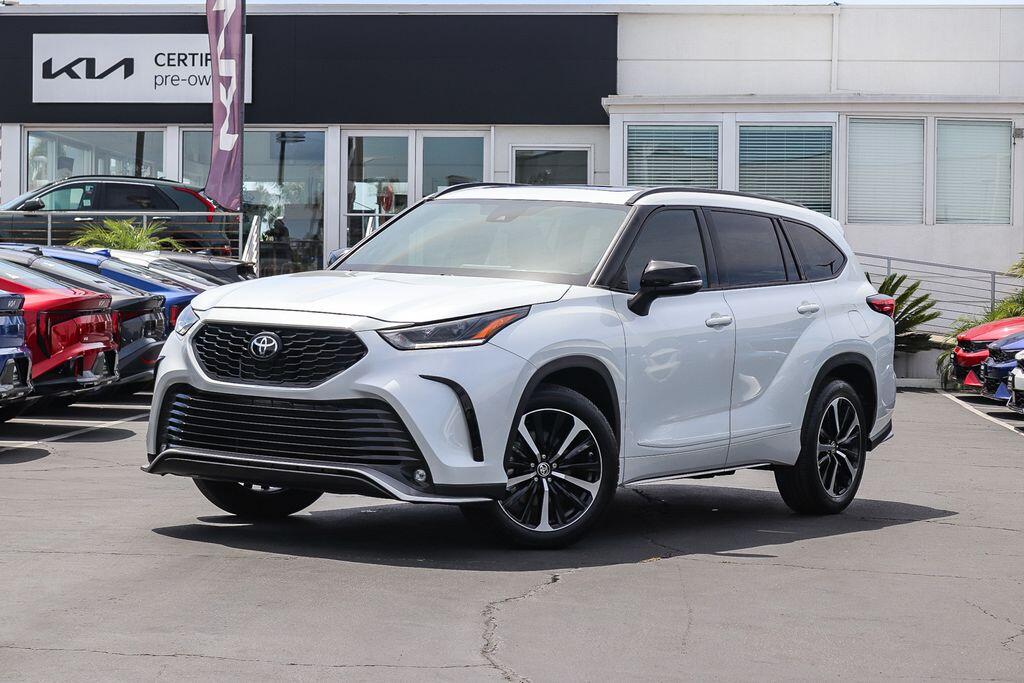 2022 Toyota Highlander XSE
