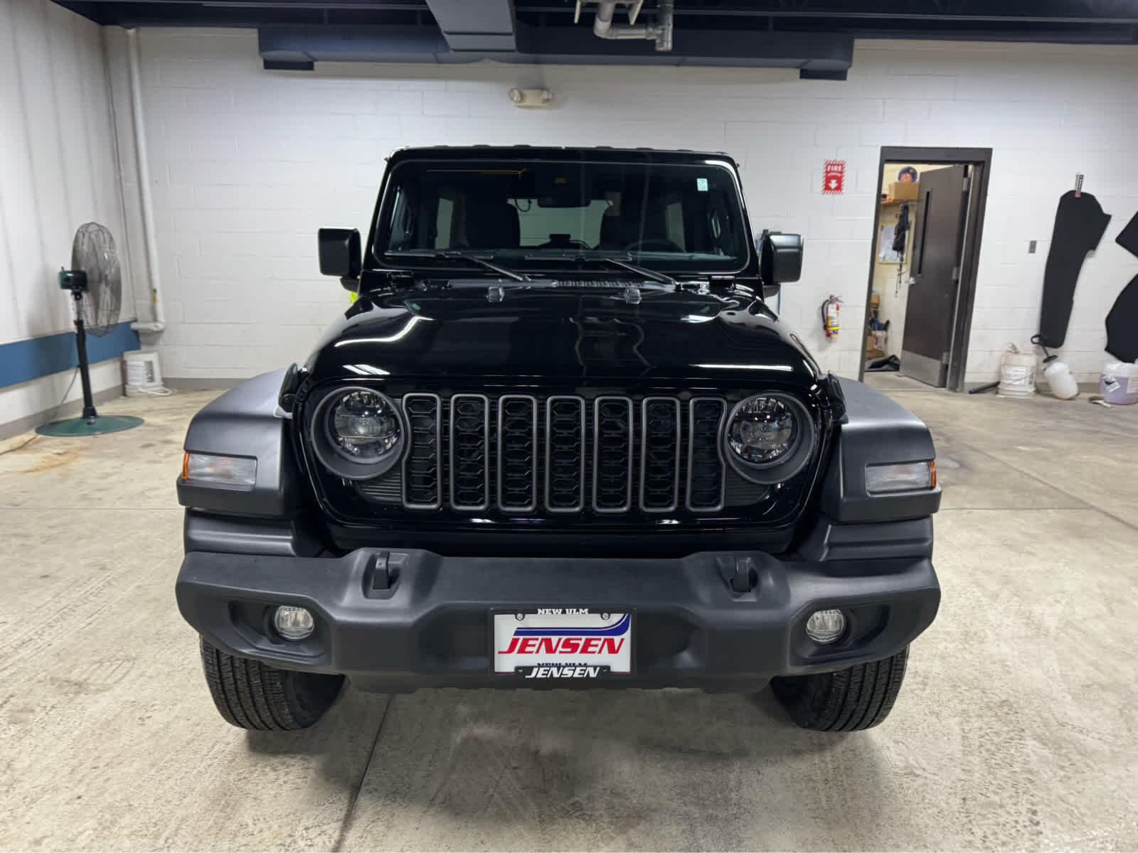 Used 2024 Jeep Wrangler 4-Door Sport S with VIN 1C4PJXDGXRW263330 for sale in New Ulm, Minnesota