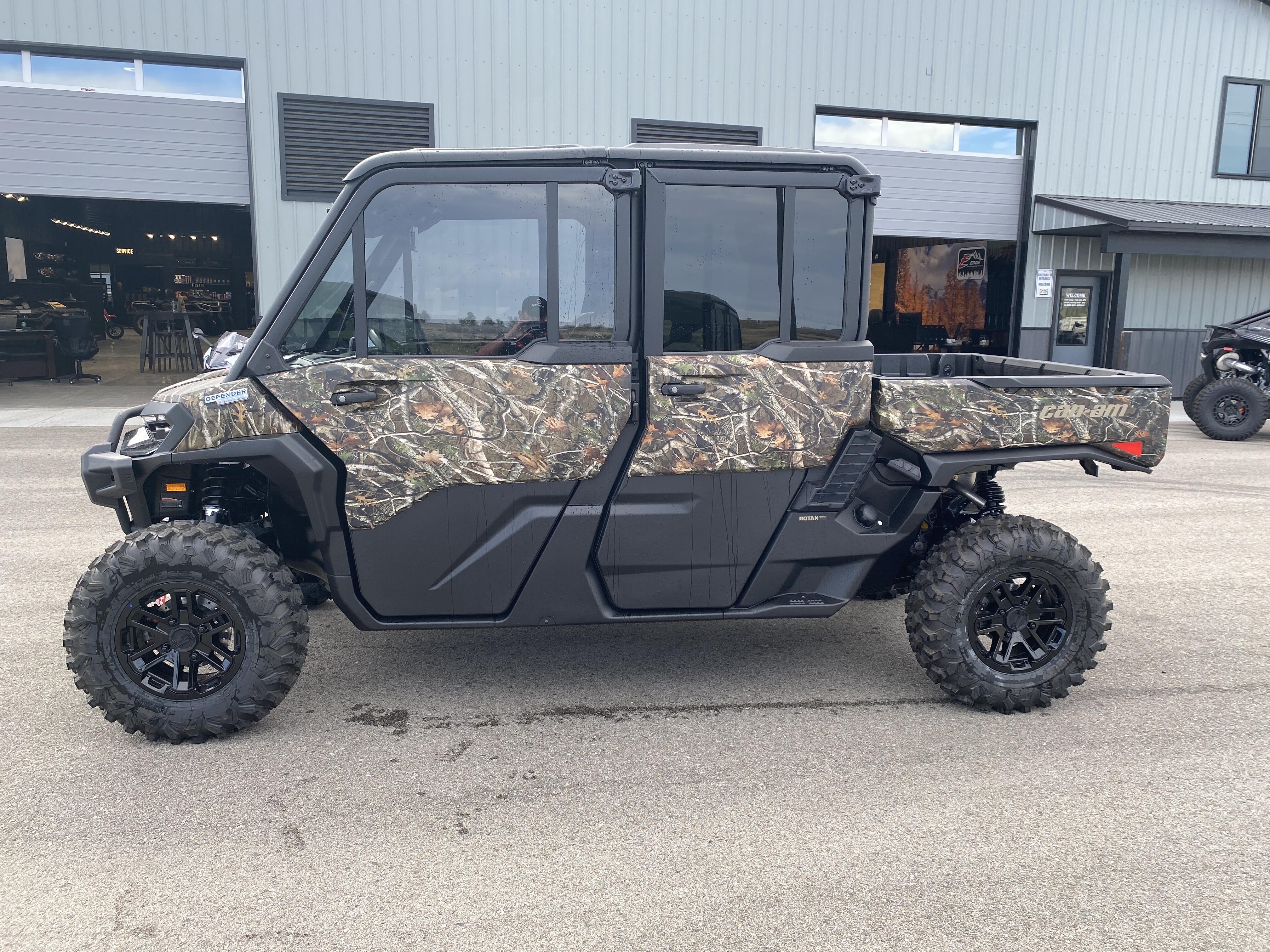 2026 Can-Am DEFENDER MAX LIMITED HD11