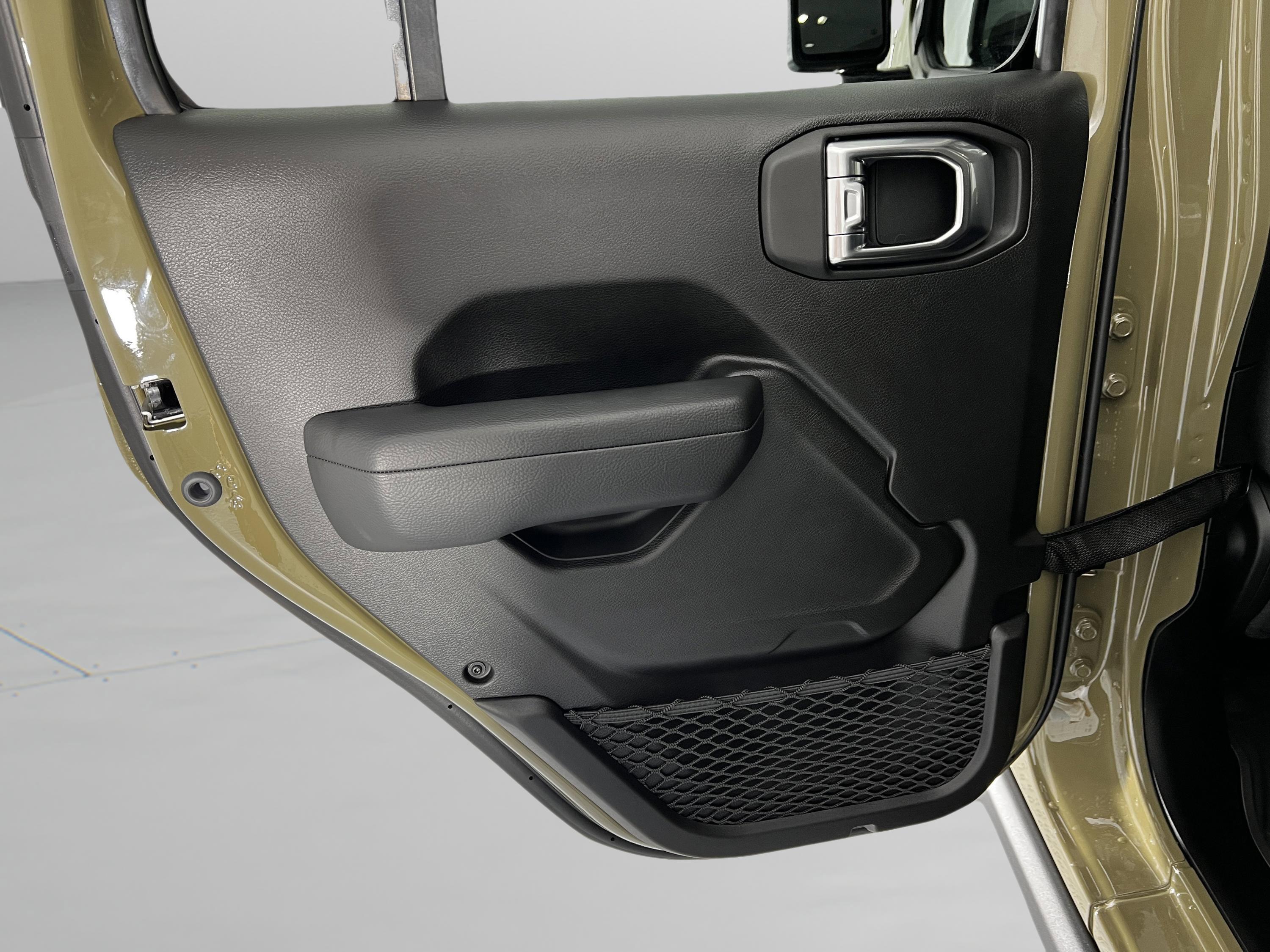2026 Jeep Wrangler 4-Door Willys - Photo 24