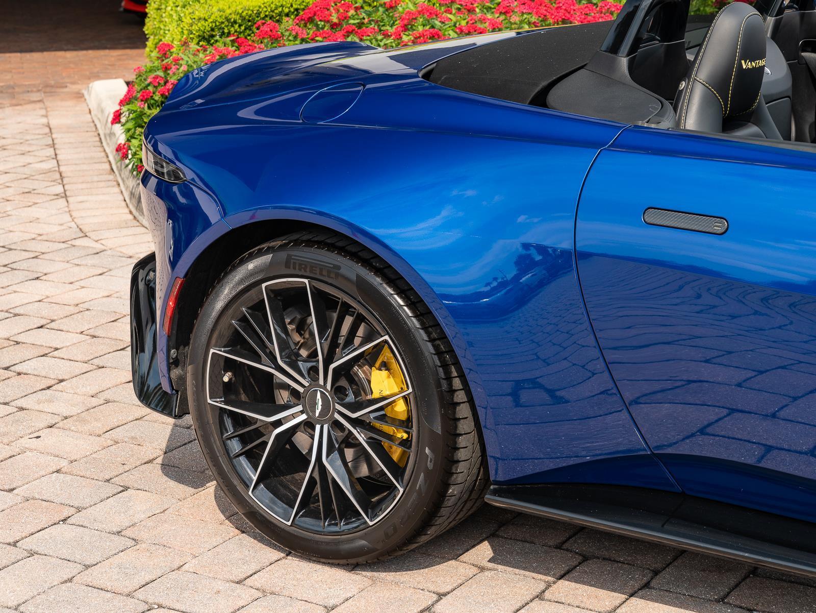 Used 2021 Aston Martin Vantage Roadster