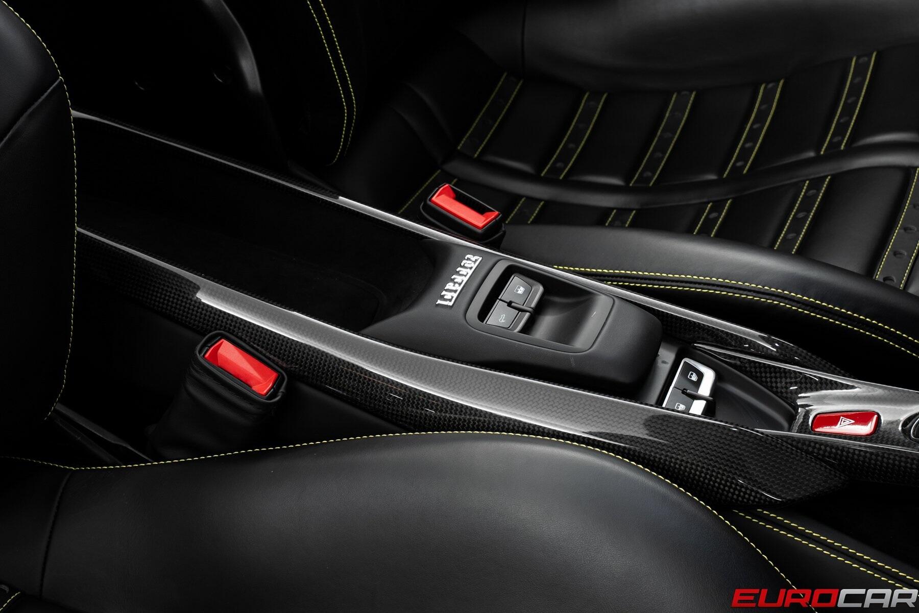 2022 Ferrari F8 Spider *HUGE CARBON OPTIONS * PASSENGER DISPLAY*Image 37