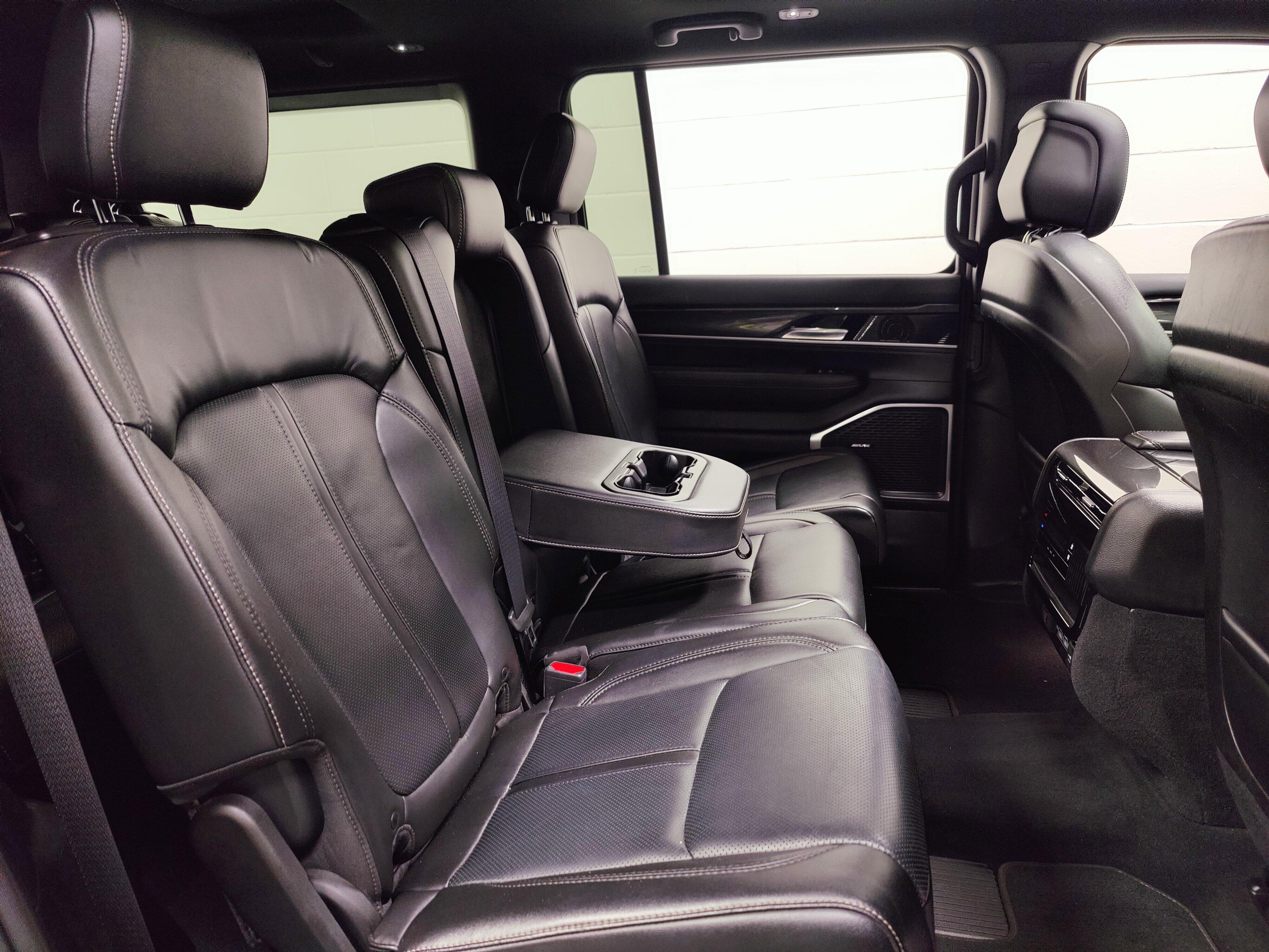 2023 Jeep Wagoneer Series I - Photo 17