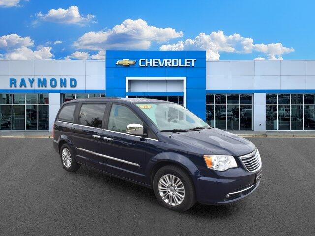 2015 Chrysler Town & Country Touring-L