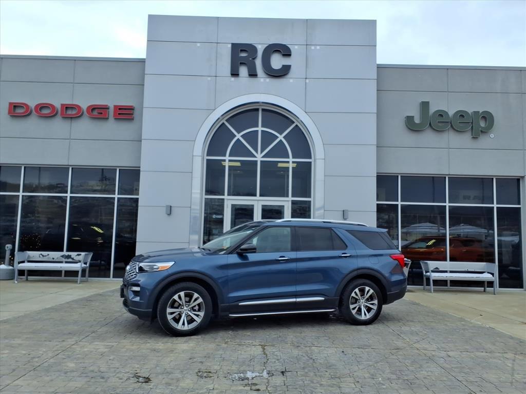 2020 Ford Explorer Platinum's photo