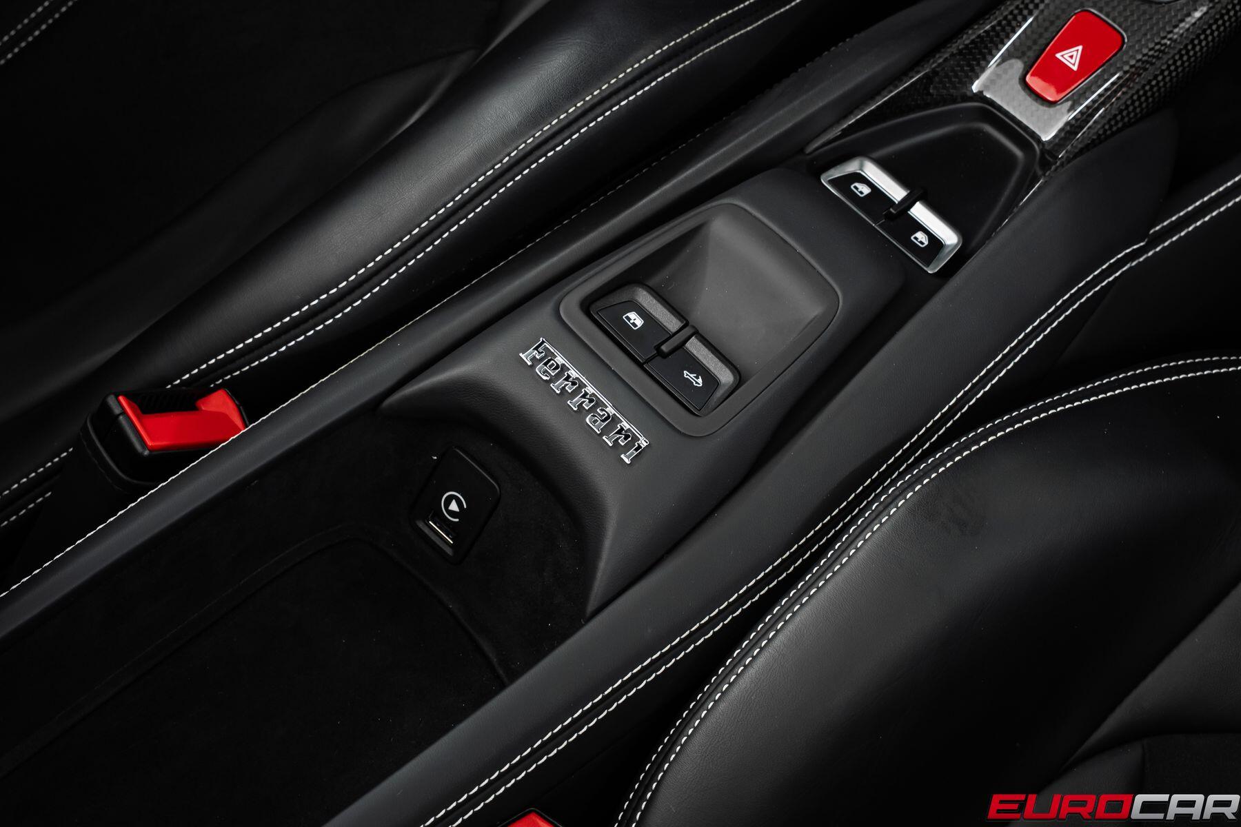 2022 Ferrari F8 Spider *CARBON STEERING WHEEL * FRONT LIFT*Image 35