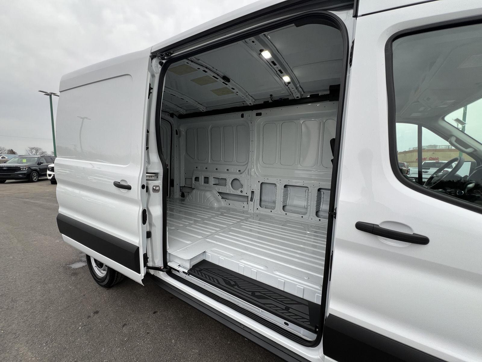 2026 Ford Transit Van Base - Photo 37