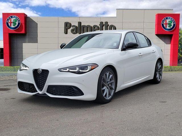 2025 Alfa Romeo Giulia Base's photo
