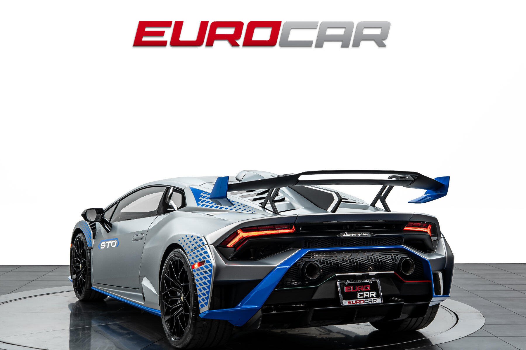 2022 Lamborghini Huracan STO *HUGE CARBON OPTIONS * FRONT LIFT*Image 3