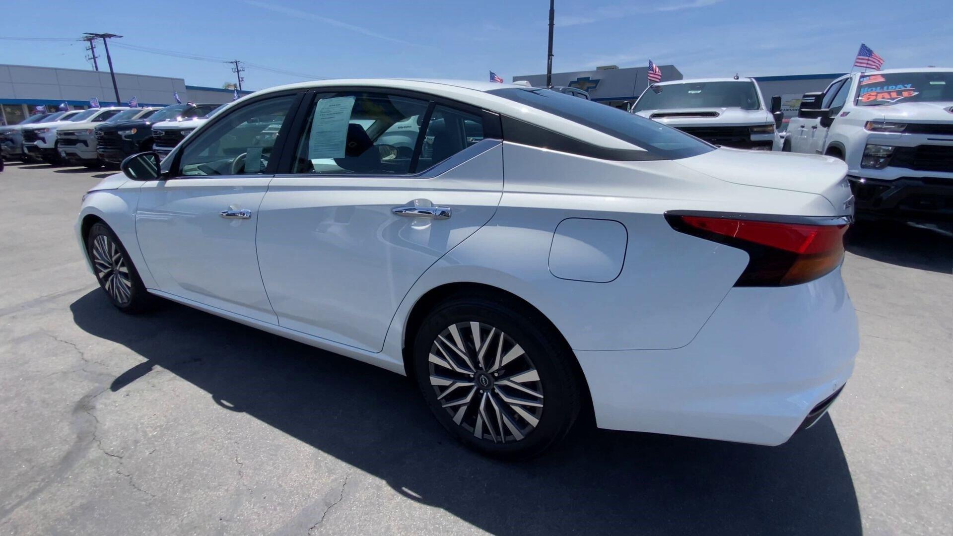 2025 Nissan Altima SV - Photo 7
