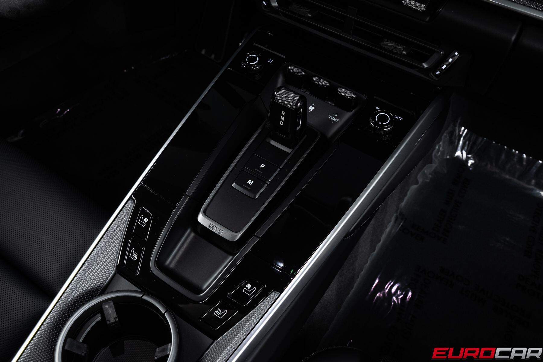 2024 Porsche 911 Turbo *POWER SPORT SEATS * CARBON FIBER ROOF*Image 33