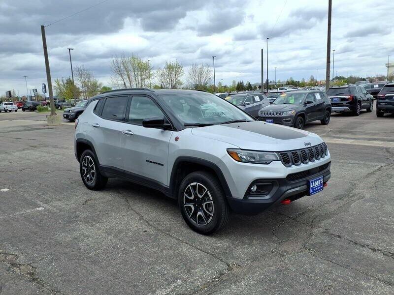 Used 2024 Jeep Compass Trailhawk with VIN 3C4NJDDN9RT118810 for sale in Mankato, Minnesota