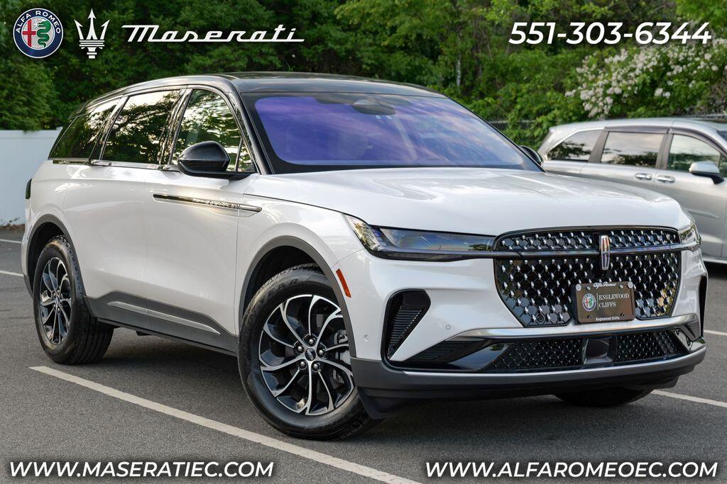 2024 Lincoln Nautilus Premiere AWD's photo