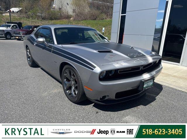2015 Dodge Challenger R/T's photo