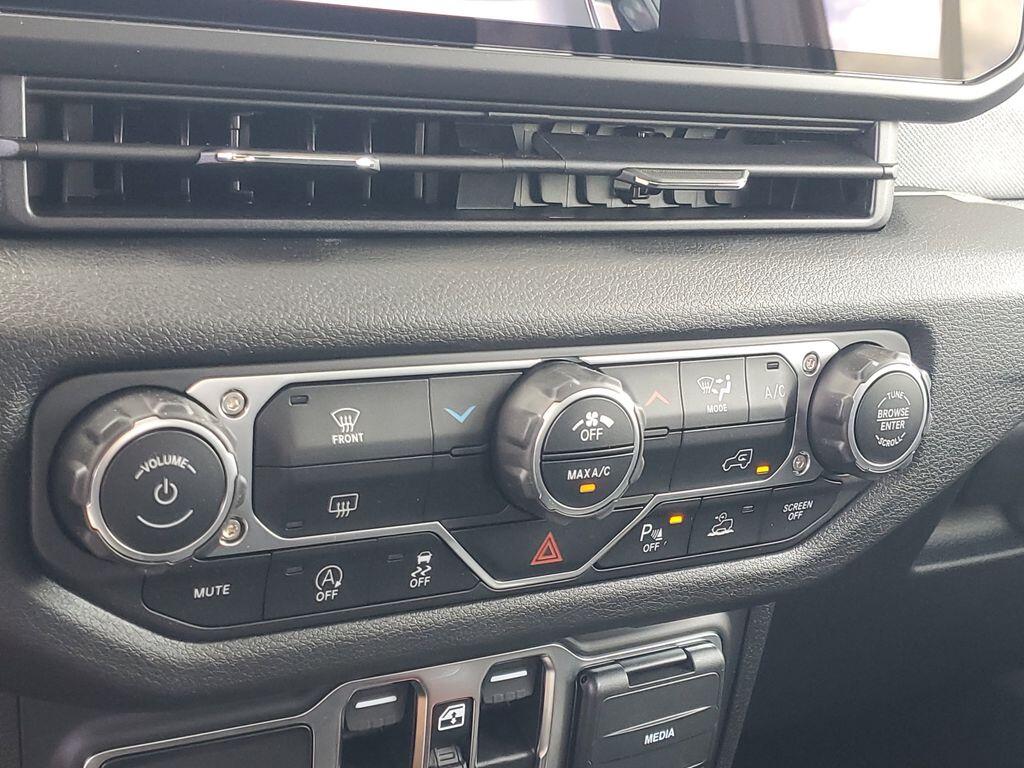 2025 Jeep Gladiator Sport S - Photo 23