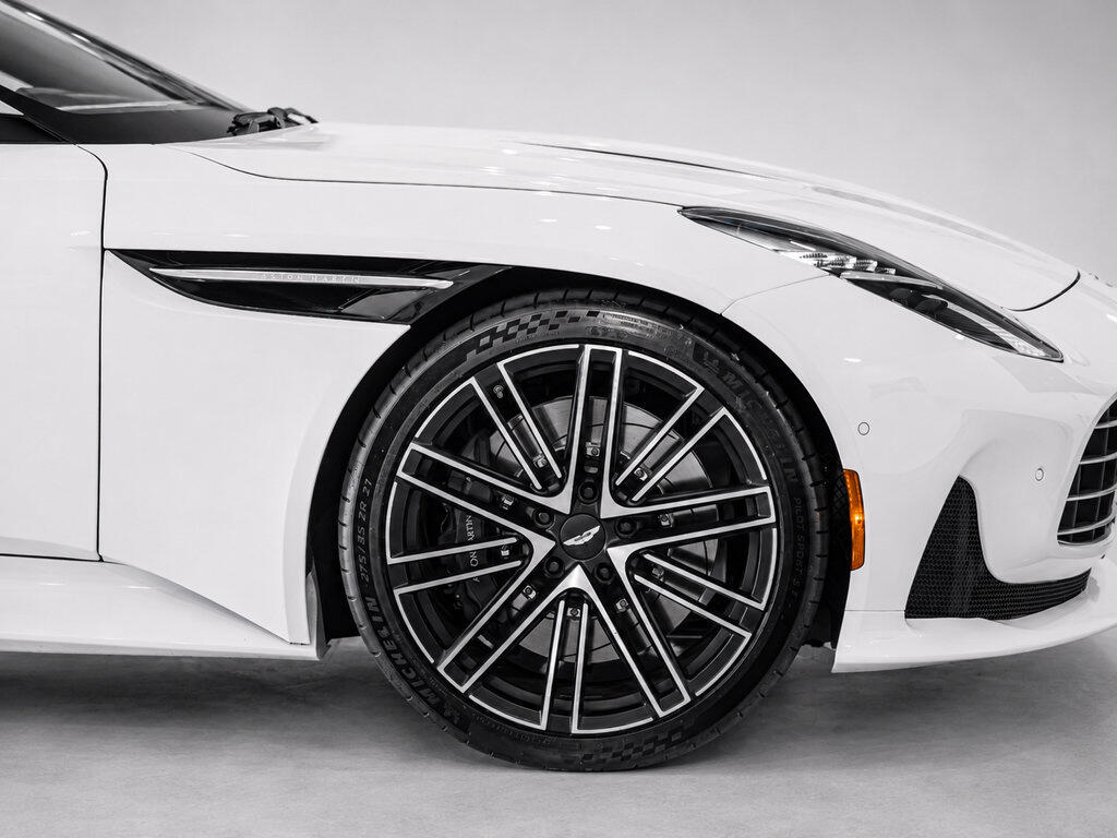 2026 Aston Martin DB12 Base - Photo 7
