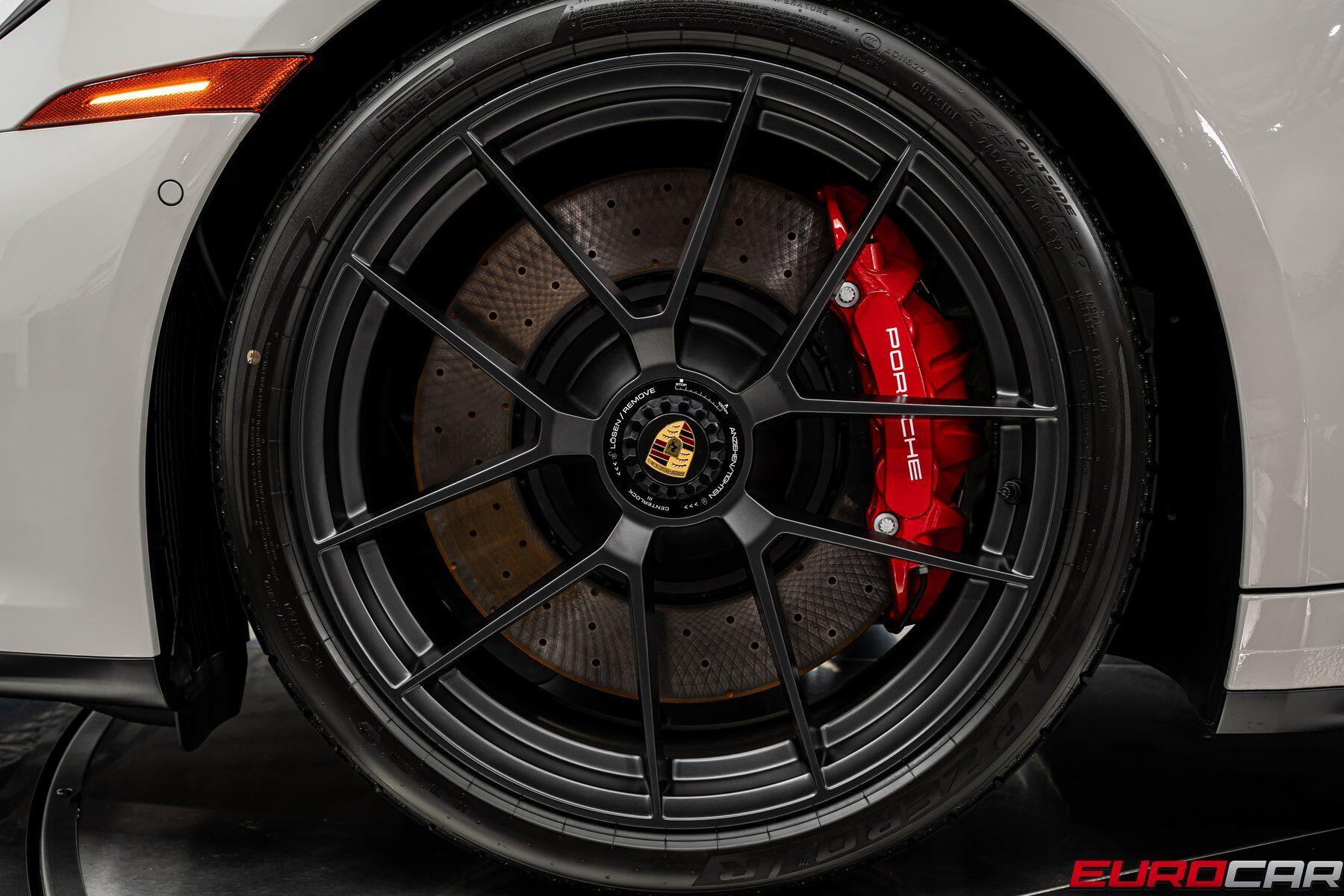 2026 Porsche 911 GTS - Photo 26