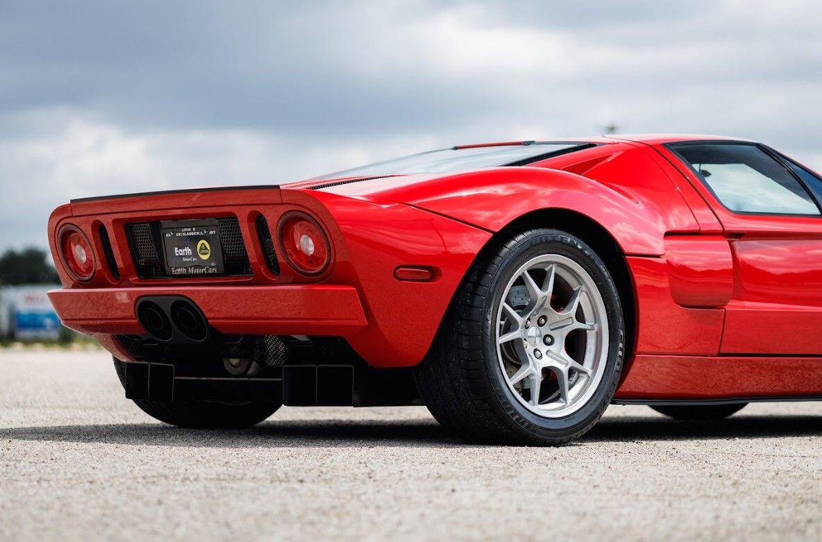2005 Ford GT Base - Photo 15