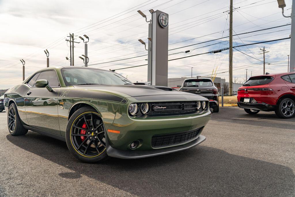 2022 Dodge Challenger R/T photo 9