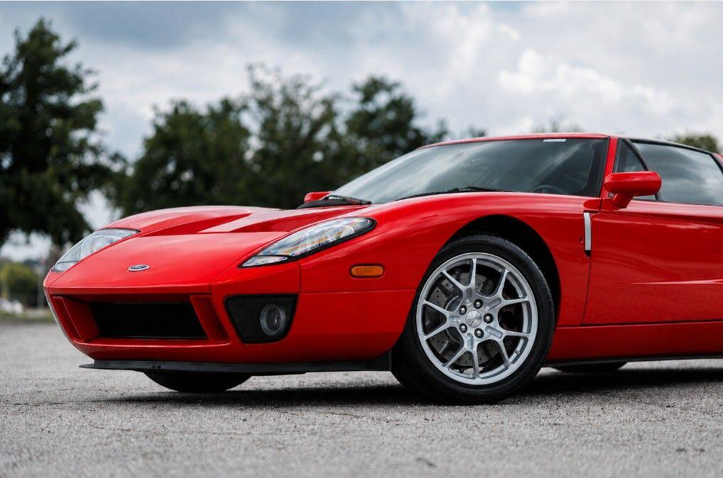 2005 Ford GT Base - Photo 18