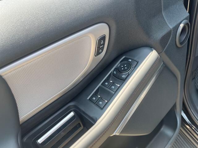 2025 Ford Expedition Active - Photo 19