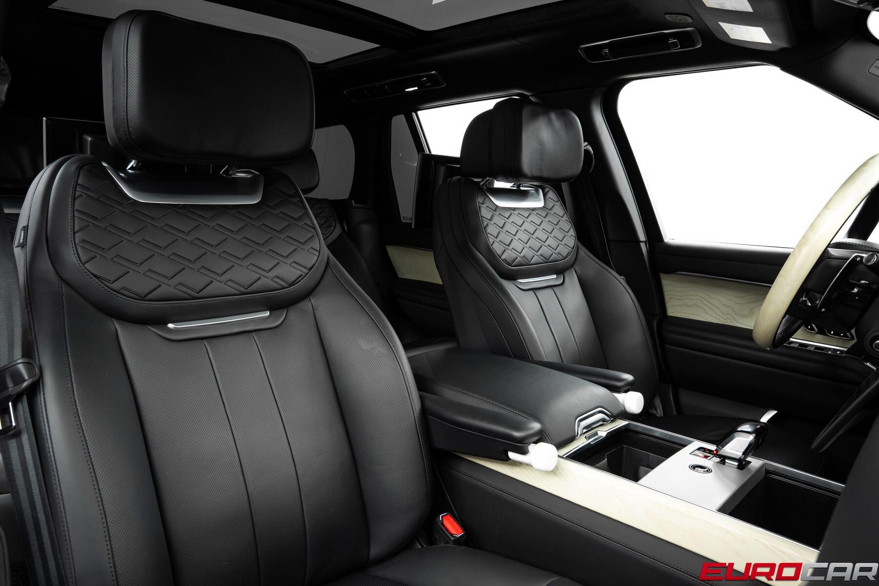 2025 Land Rover Range Rover SV *EXECUTIVE REAR SEATS * CUSTOM AL13 WHEELS*Image 34
