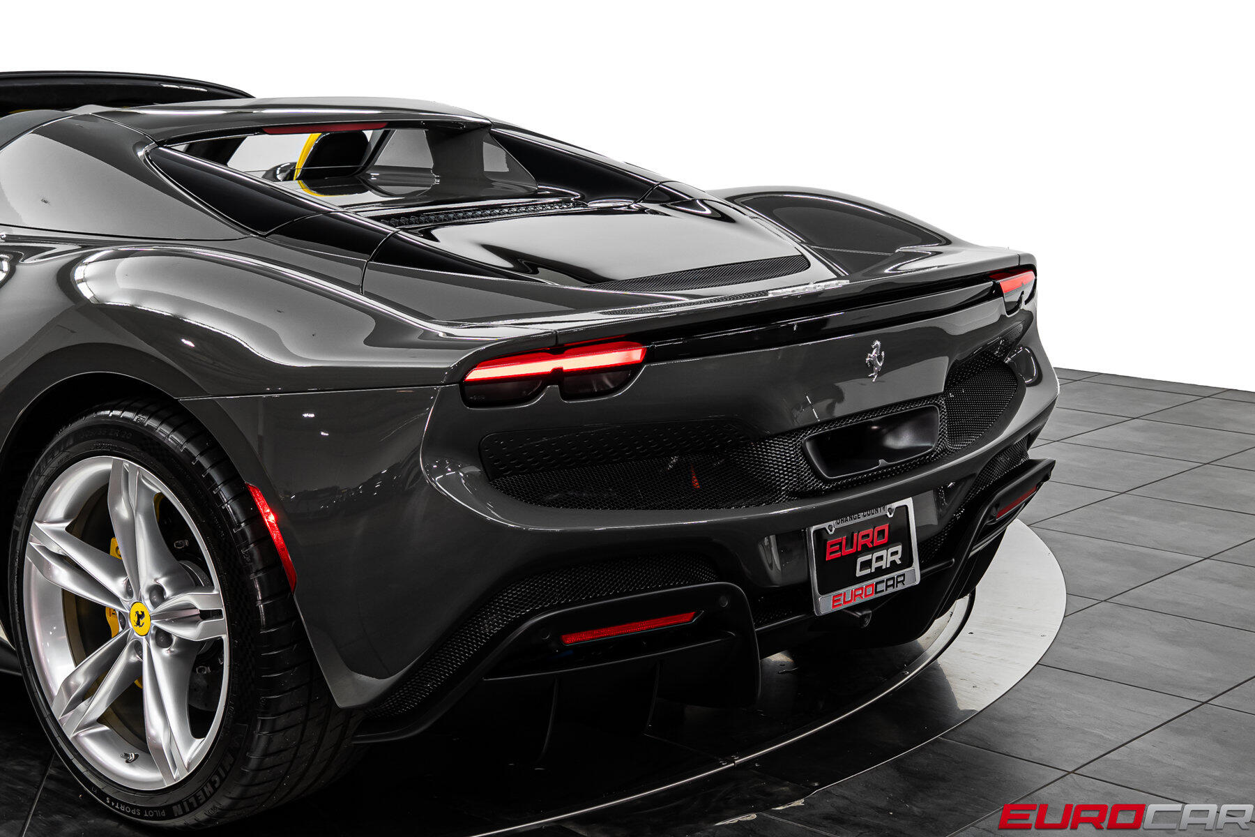 2024 Ferrari 296 GTS *CARBON RACING SEATS * PASSENGER DISPLAY*Image 20