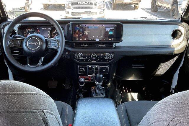 2025 Jeep Gladiator Willys - Photo 14