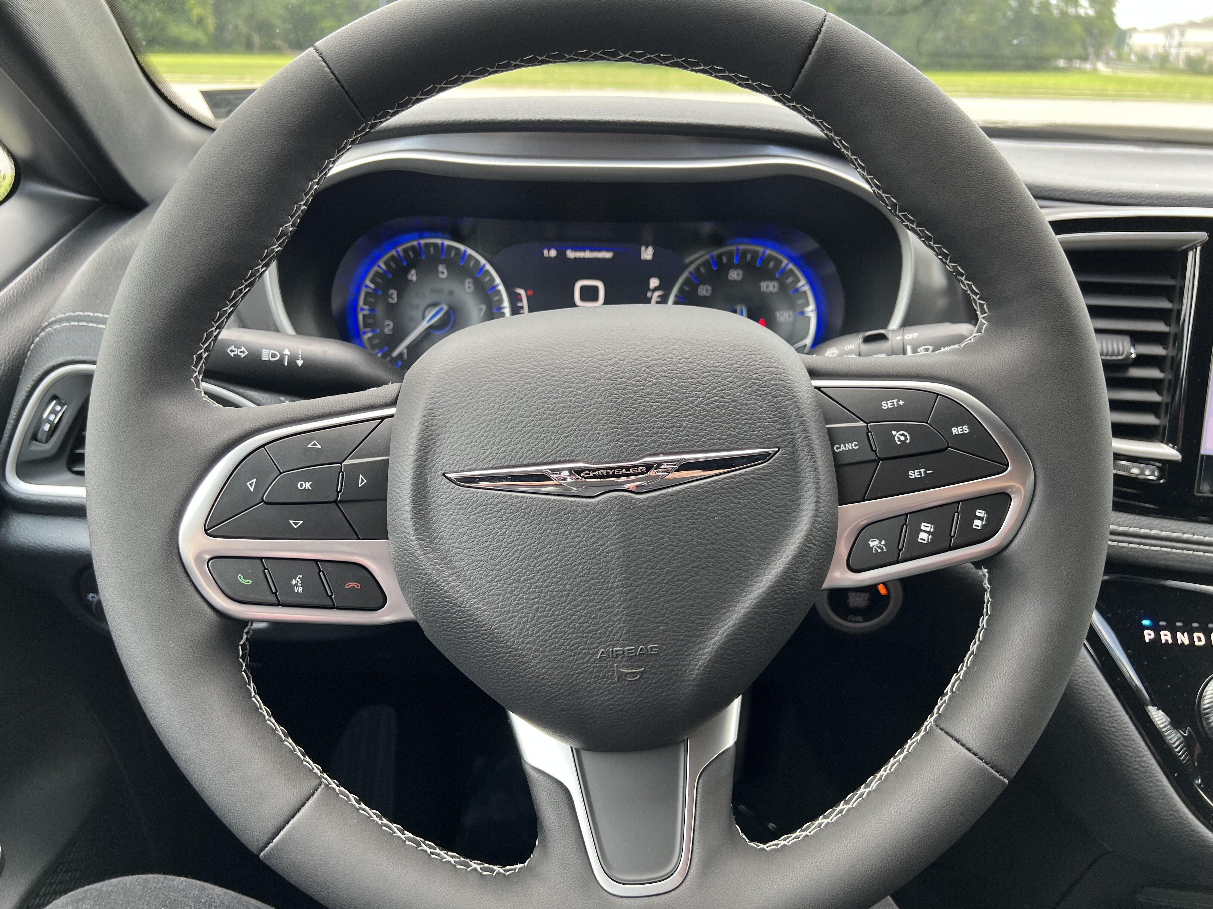 2026 Chrysler Pacifica Select - Photo 11