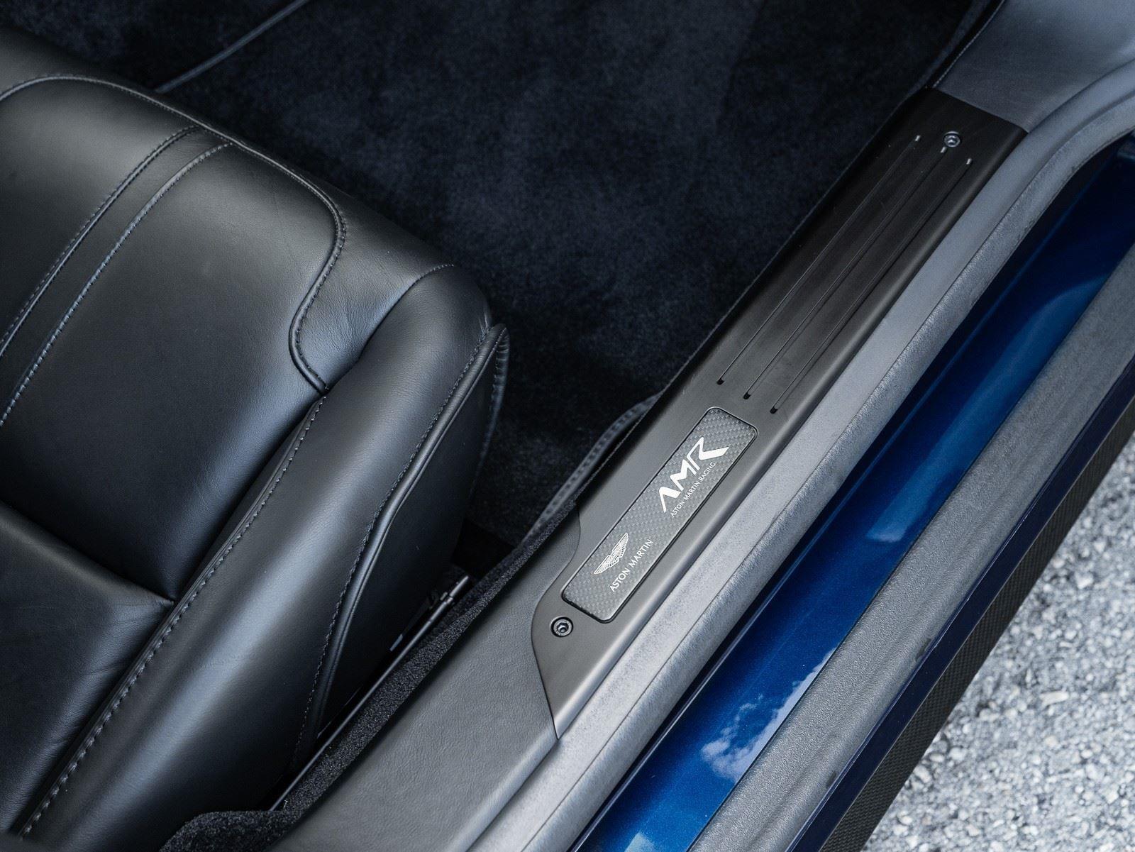 2019 Aston Martin Rapide - Photo 28