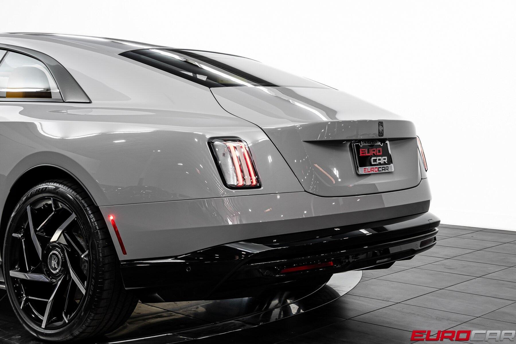 2025 Rolls-Royce Spectre Black Badge *ENHANCEMENT PACKAGE*Image 16