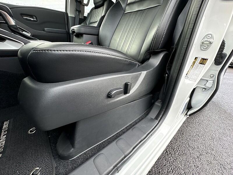 2024 Nissan Frontier SL - Photo 12