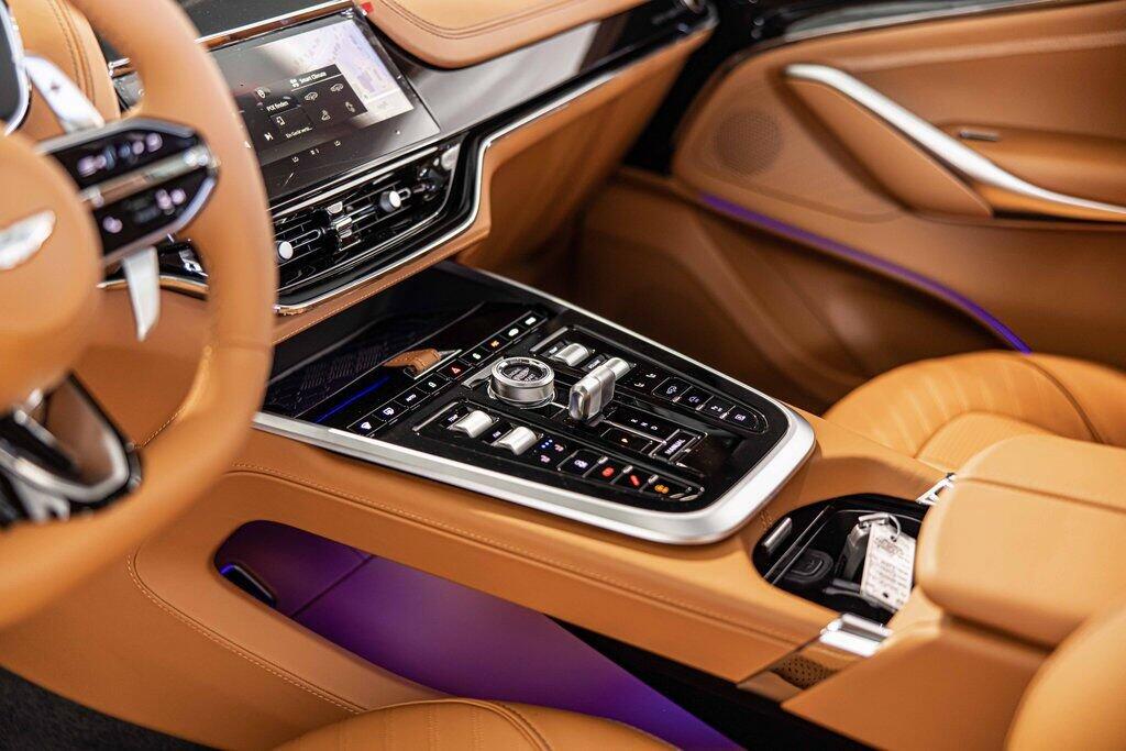 2026 Aston Martin DBX 707 - Photo 22