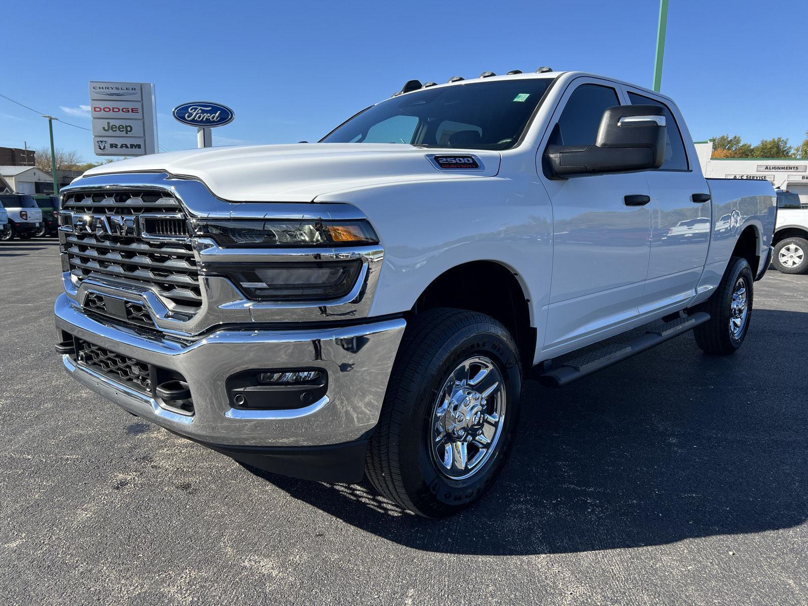 2026 RAM 2500 Tradesman - Photo 13
