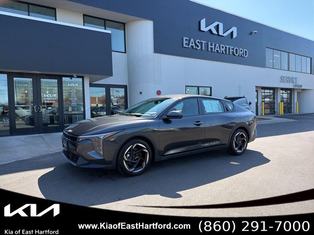 2025 Kia K4 EX AT's photo