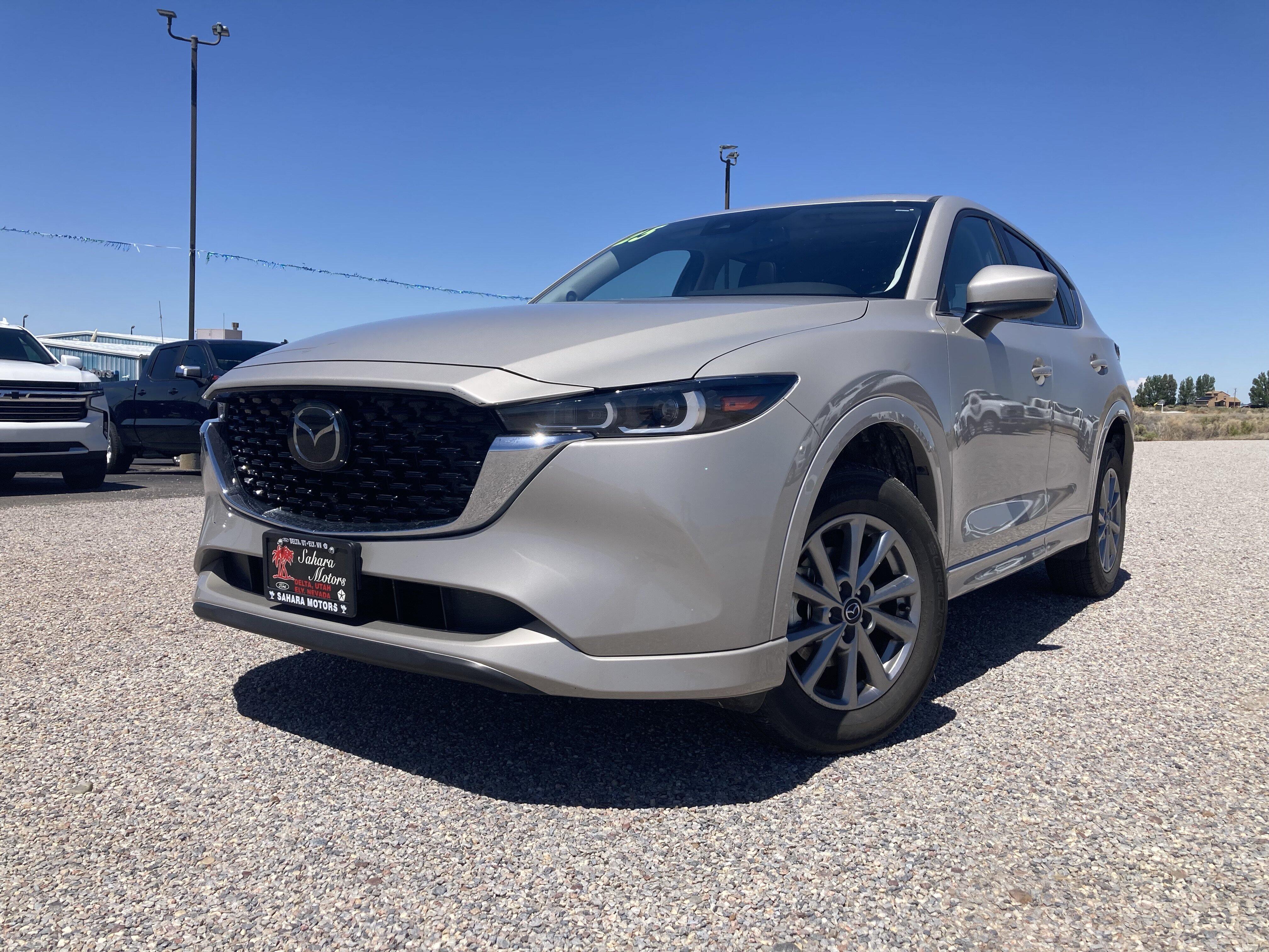 2025 Mazda CX-5 S Preferred package Auto AWD's photo