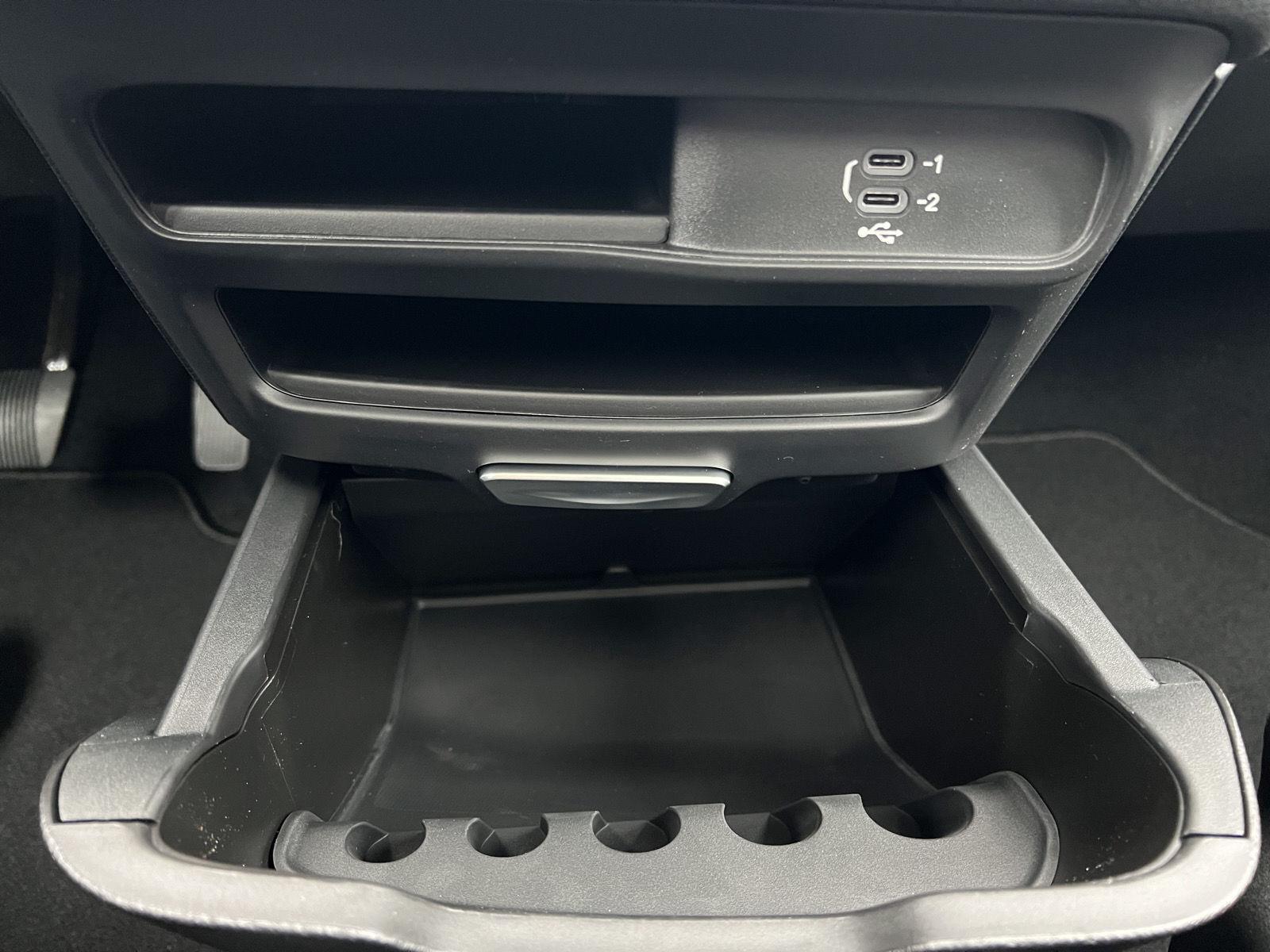 2026 Chrysler Pacifica Select - Photo 32