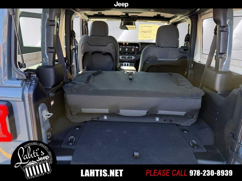2026 Jeep Wrangler 2-Door Rubicon - Photo 13