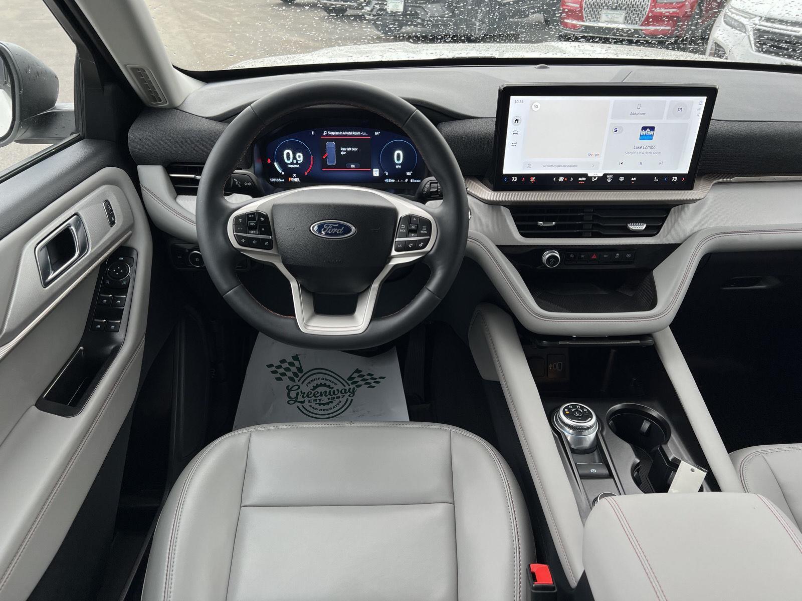 2025 Ford Explorer Active - Photo 21